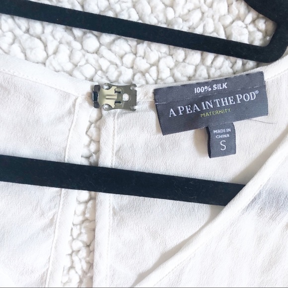 A Pea in The Pod Maternity Top - Picture 4 of 6